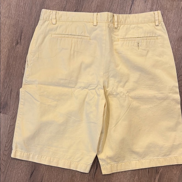 Banana Republic Yellow Men's Shorts - Picture 3 of 3
